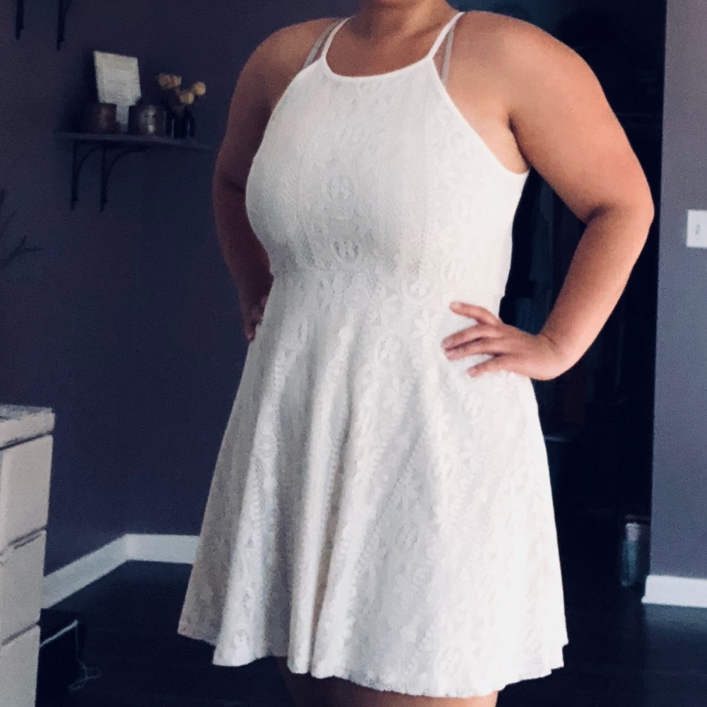 Missimo Brand Creme Lace overlay dress